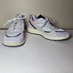 Ecco Women's Sneakers in White and Light Pink Size 6